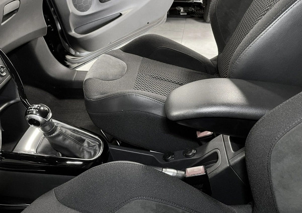 Citroen DS3 cena 38100 przebieg: 126000, rok produkcji 2015 z Maków Mazowiecki małe 631